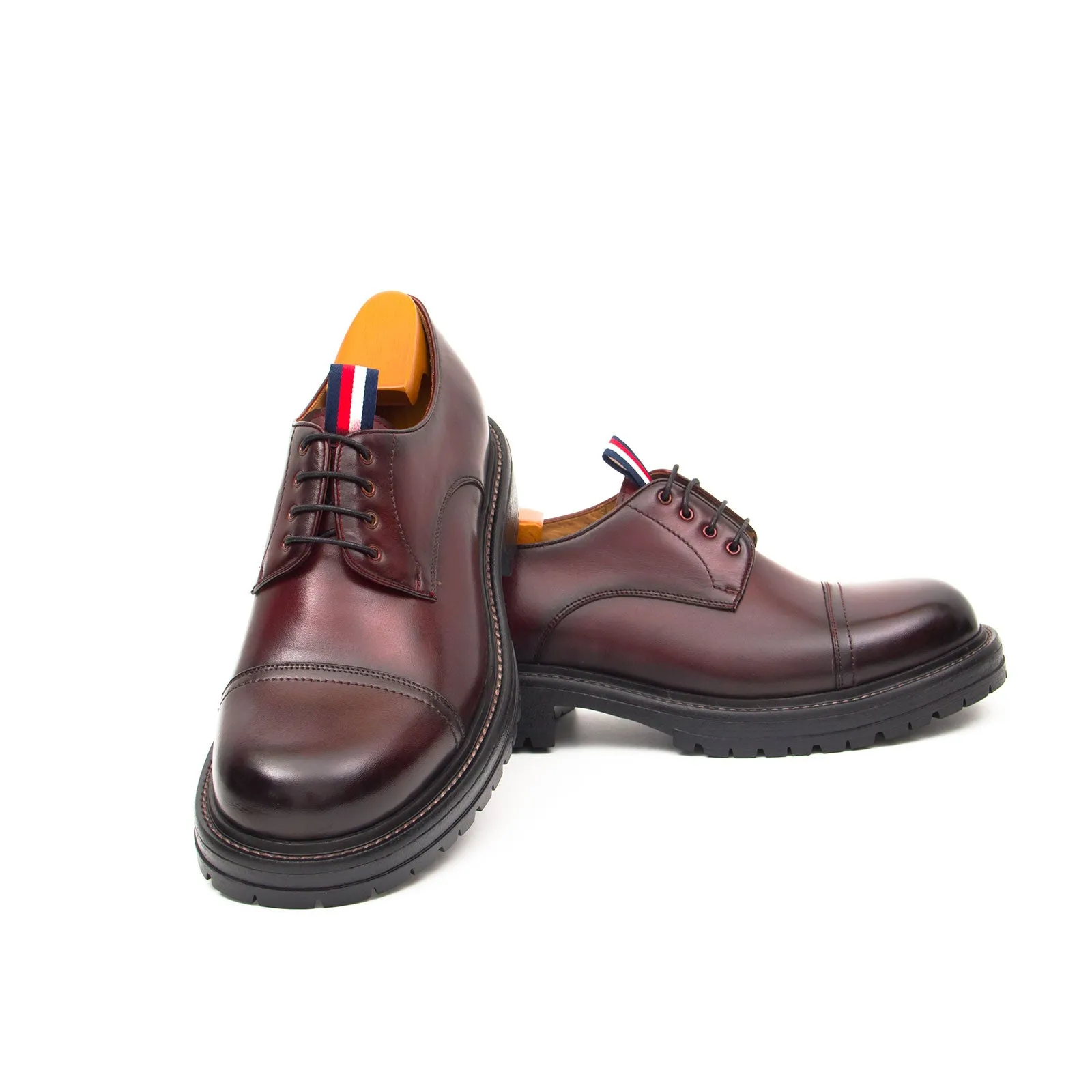 Big Cap Toe Derby shoes