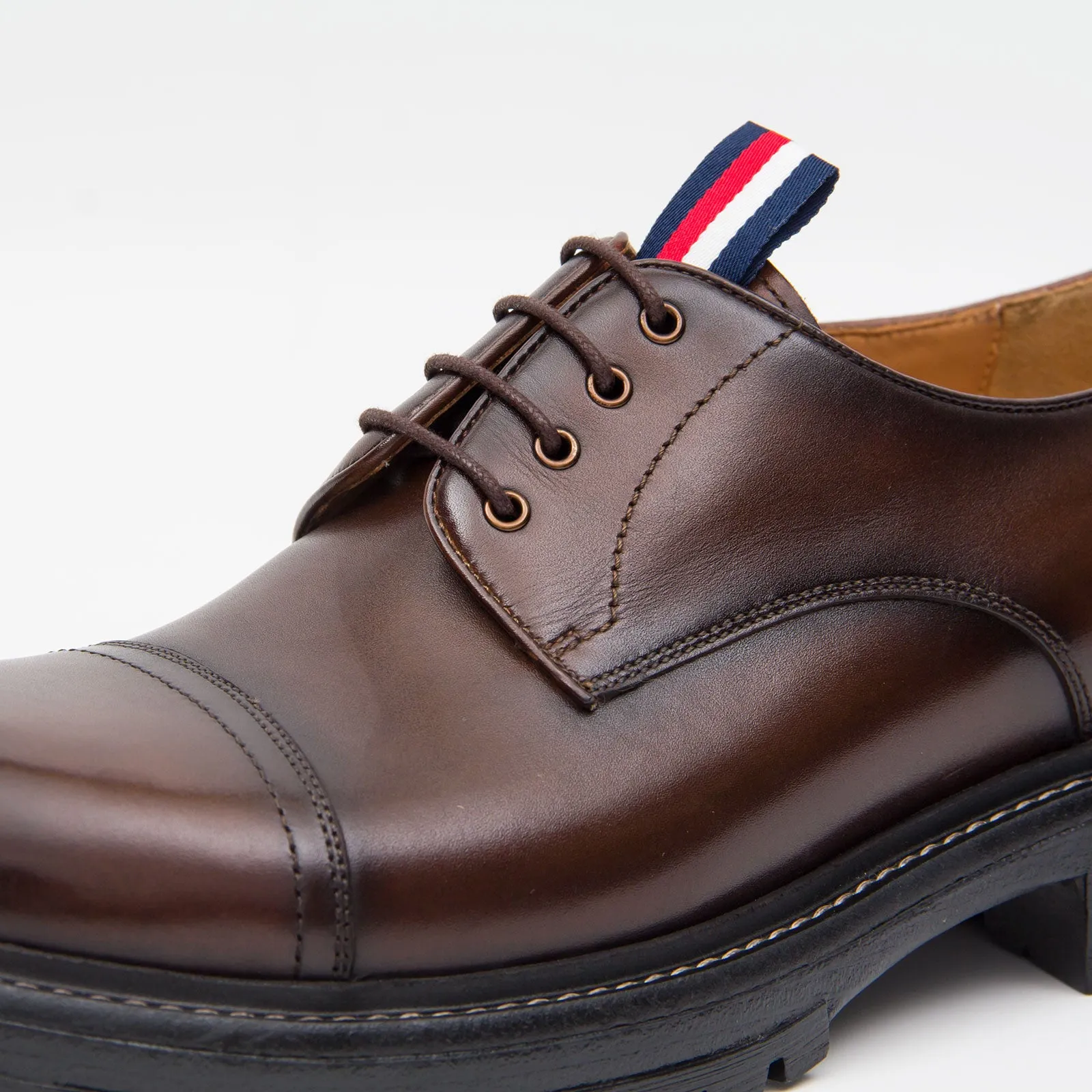 Big Cap Toe Derby shoes