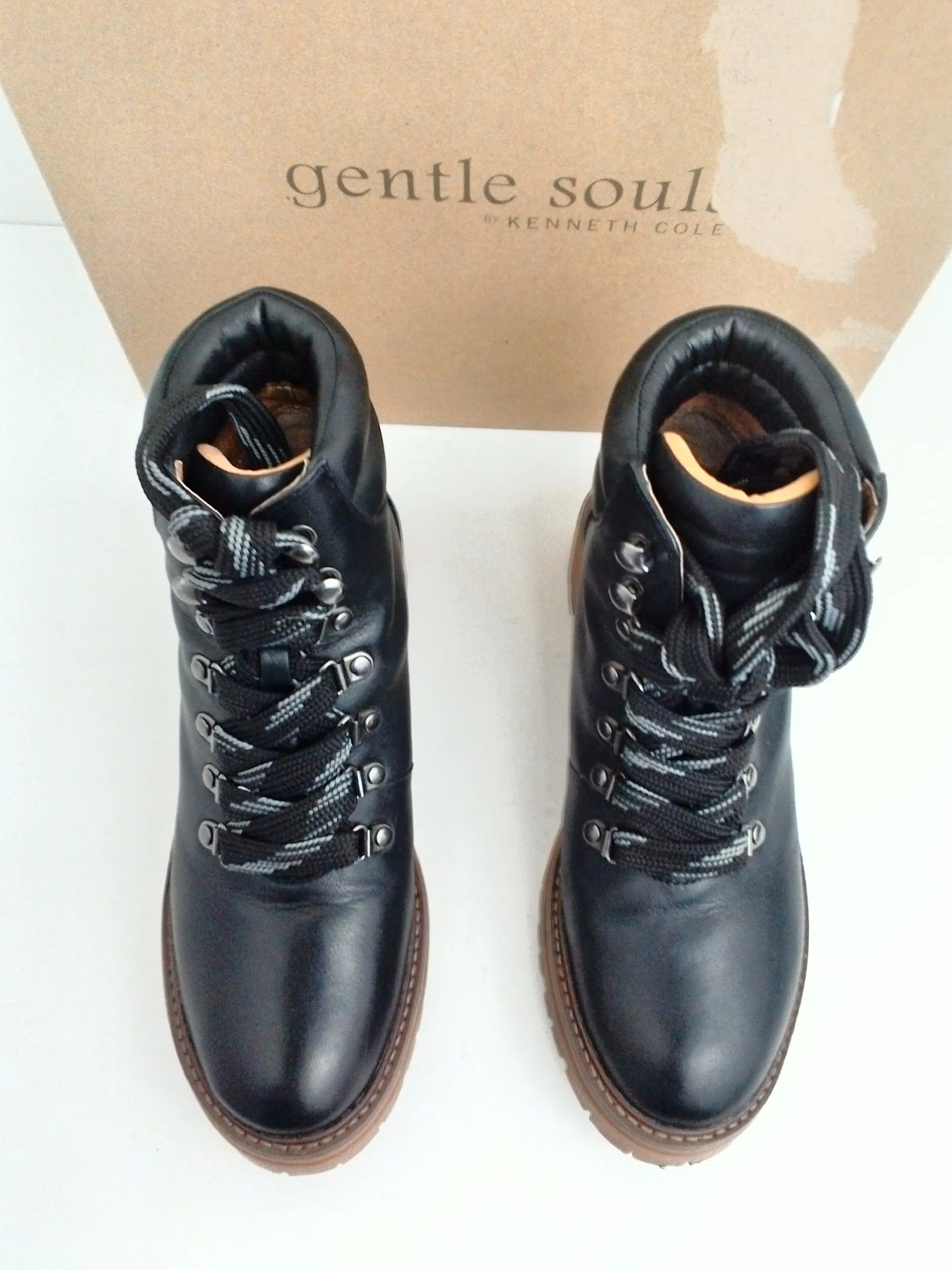 Gentle Souls By Kenneth Cole Women's Brooklyn Black Leather Booties Size 6.5 M